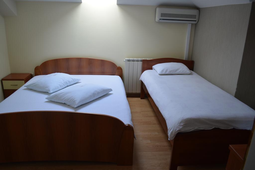 Motel Braca Lazic Bijeljina Exterior photo